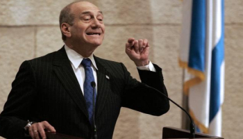 أولمرت: إسرائيل ترتكب جرائم حرب في غزة ولا أهداف عسكرية للحرب