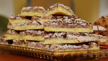 كيك جوز الهند المشوي