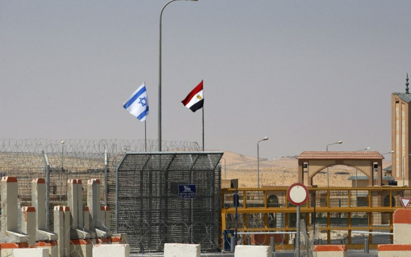 مصر تطالب اسرائيل باعادة جثمان الشرطي الشهيد منفذ عملية الحدود والأخيرة تتخذ قراراً بعد الحادثة